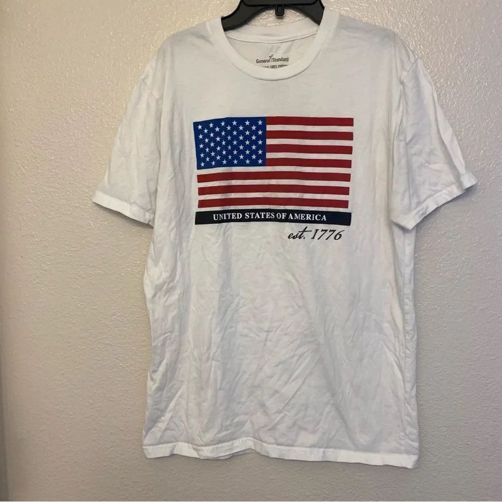 General Standard Patriotic Men's Flag Est. 1 776 USA America White t shirt M